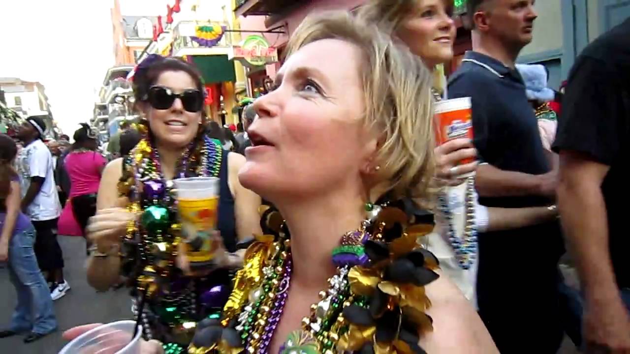 art artzz recommends flashing mardi gras beads pic