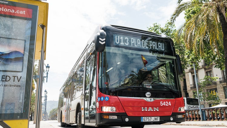 darcy du recommends Agarrones En El Bus