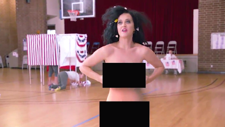 ashley gaudio recommends katy perry full frontal pic