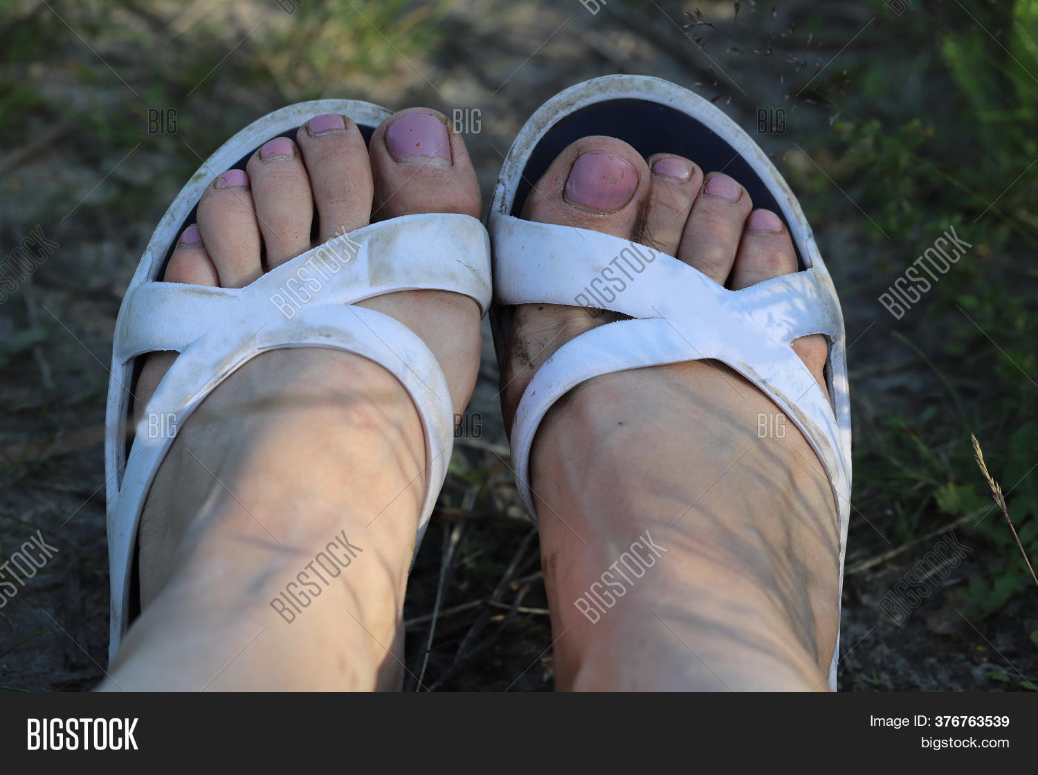 angie mccormack recommends dirty white flip flops pic