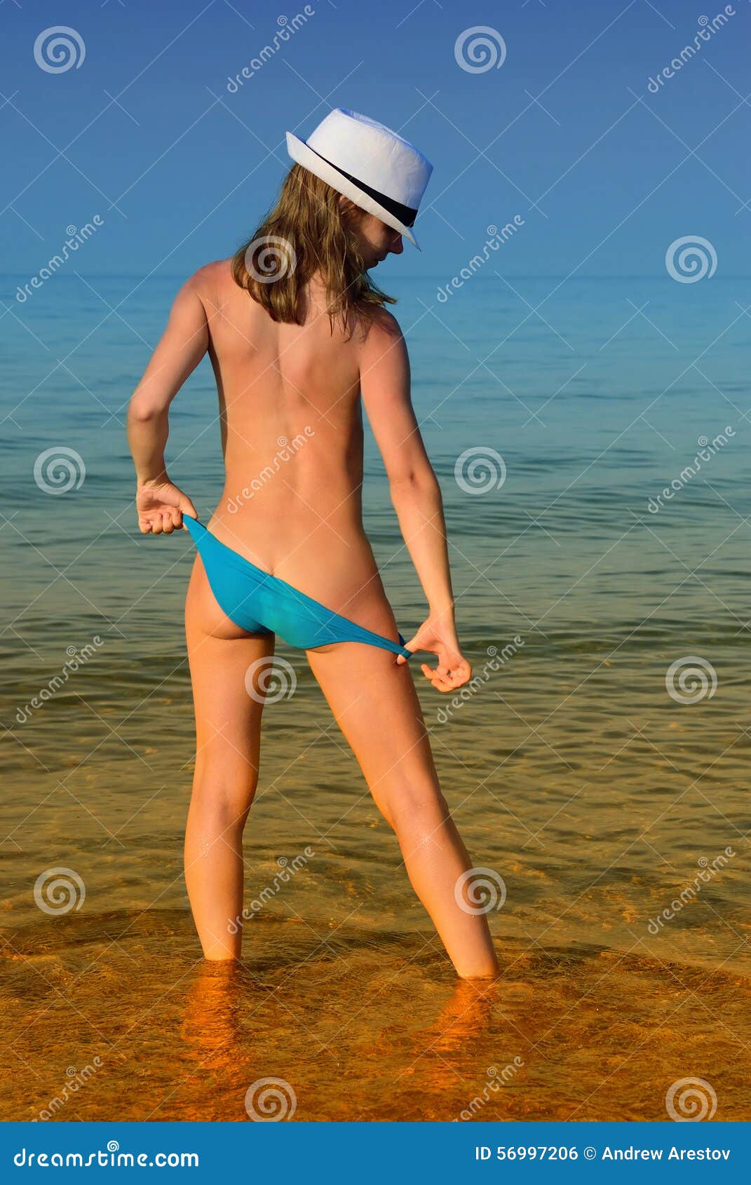arnel nota share old women nude beach photos