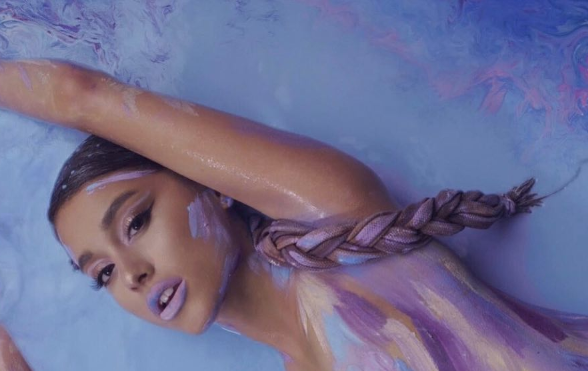 Best of Ariana grande almost naked