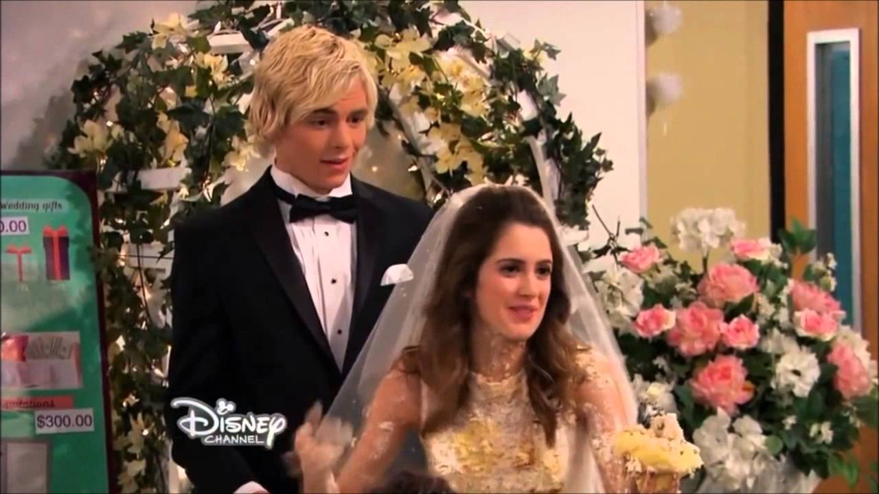 dipan oza recommends austin and ally kissing pic