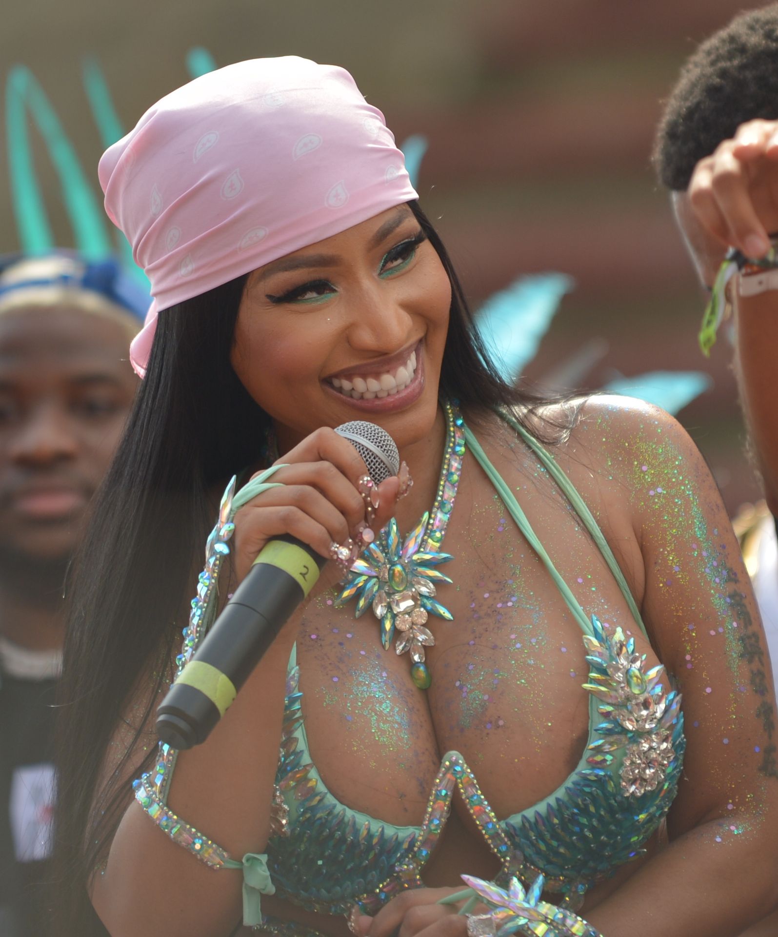 nicki minaj nip slip picture