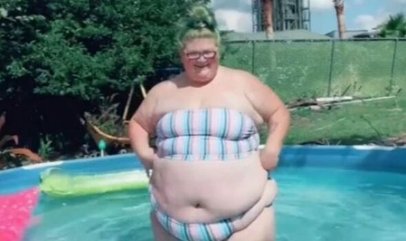 Fat Girls In Bikinis Pics anonnudes twitter