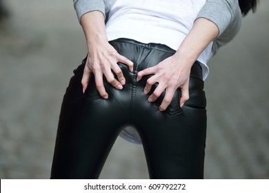 anugerah pekerti add big ass in leather pants photo