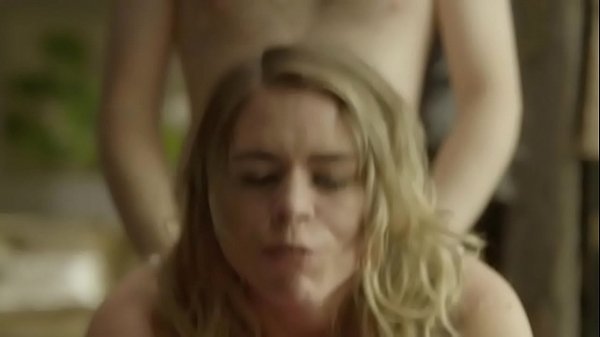 carrie akin add billie piper topless photo