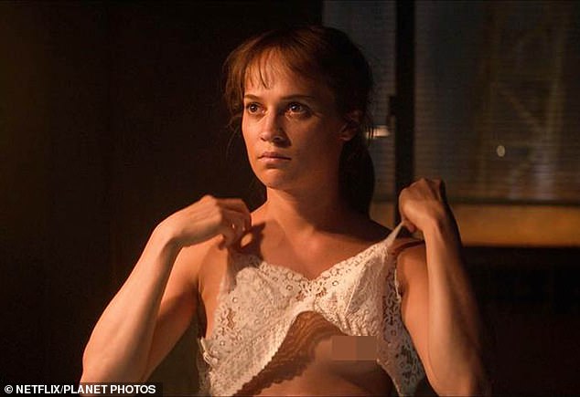 andrew courtemanche recommends alicia vikander nude scene pic