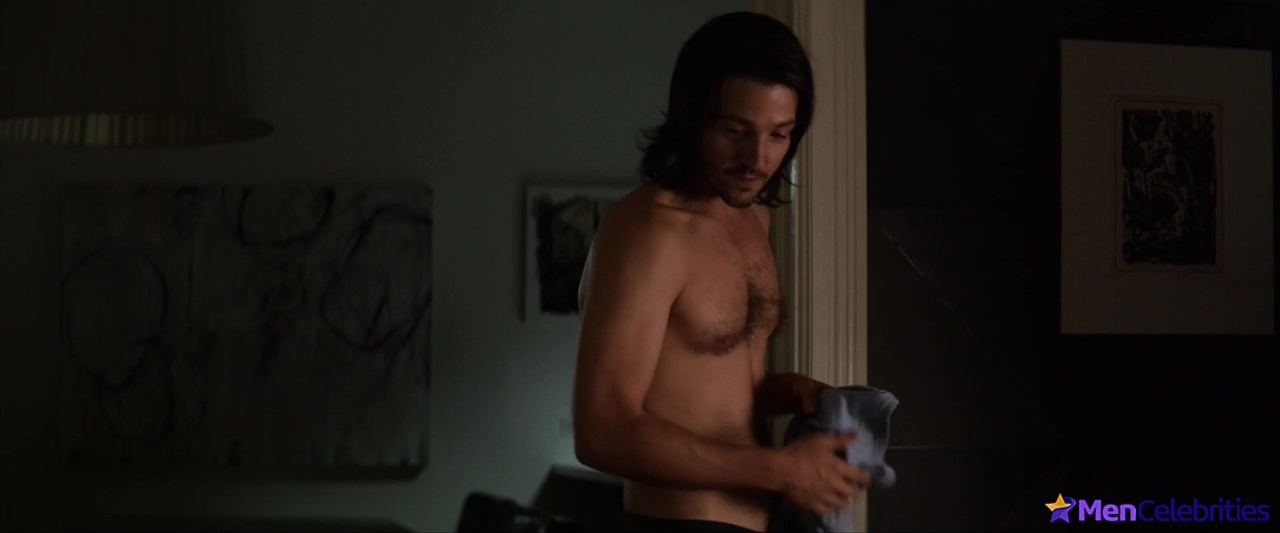 do le recommends diego luna naked pic