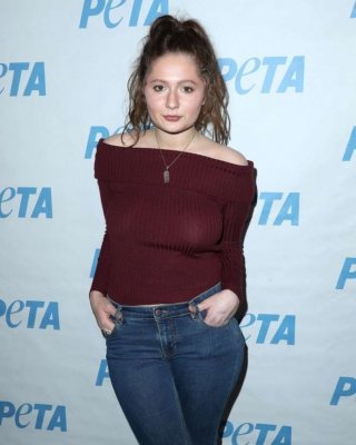alexandra piedrahita recommends emma kenney ever been nude pic