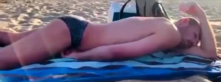 porn man masturbating on beach