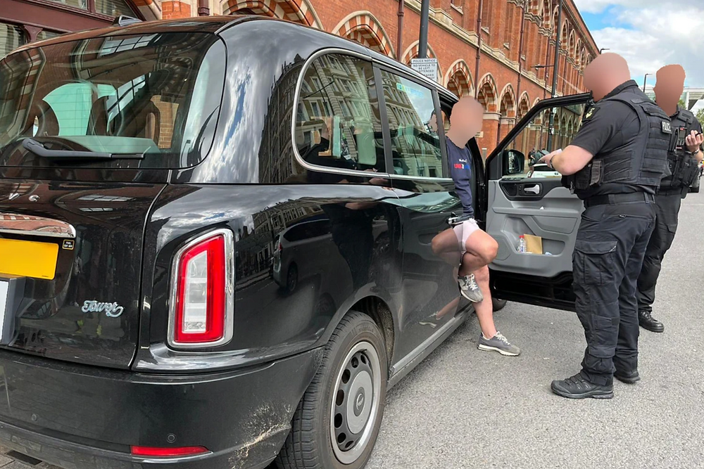 cindy huntington recommends fake taxi london arrested pic