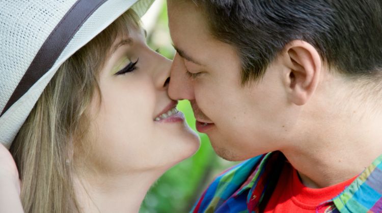 alona valencia add girl and boy kissing images photo