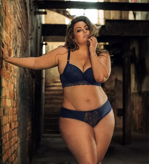 diane thompson king recommends hot plus size model photo pic