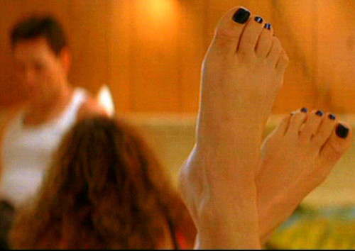 jenna fischer bare feet