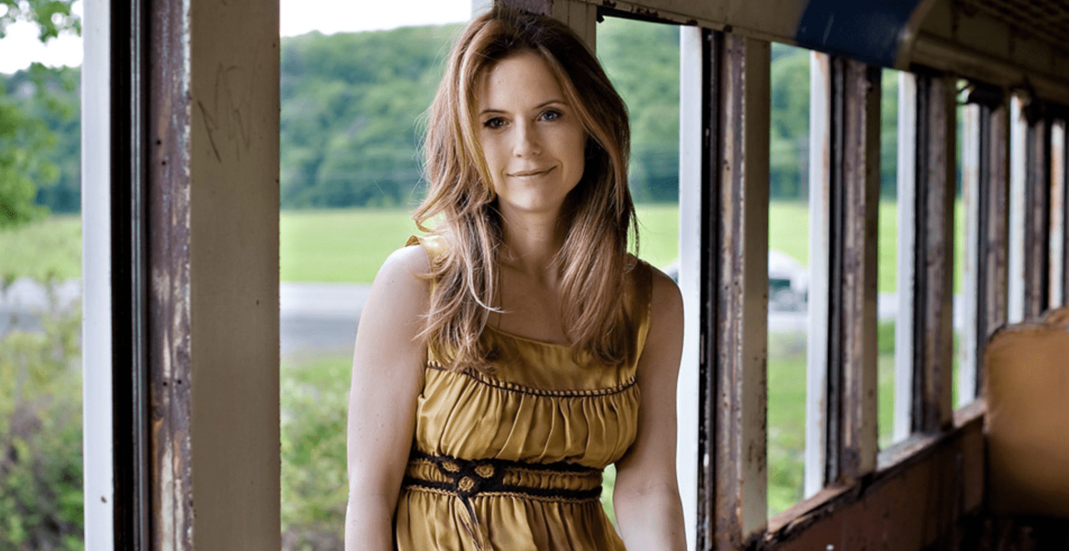 alison abernethy recommends kelly preston tits pic