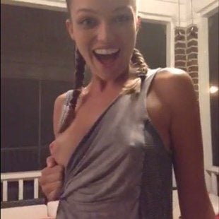 byron byers recommends lili simmons naked pics pic