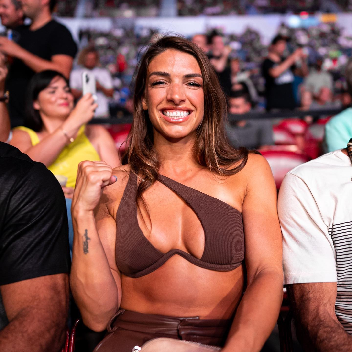 billy trussell recommends mackenzie dern hot pic