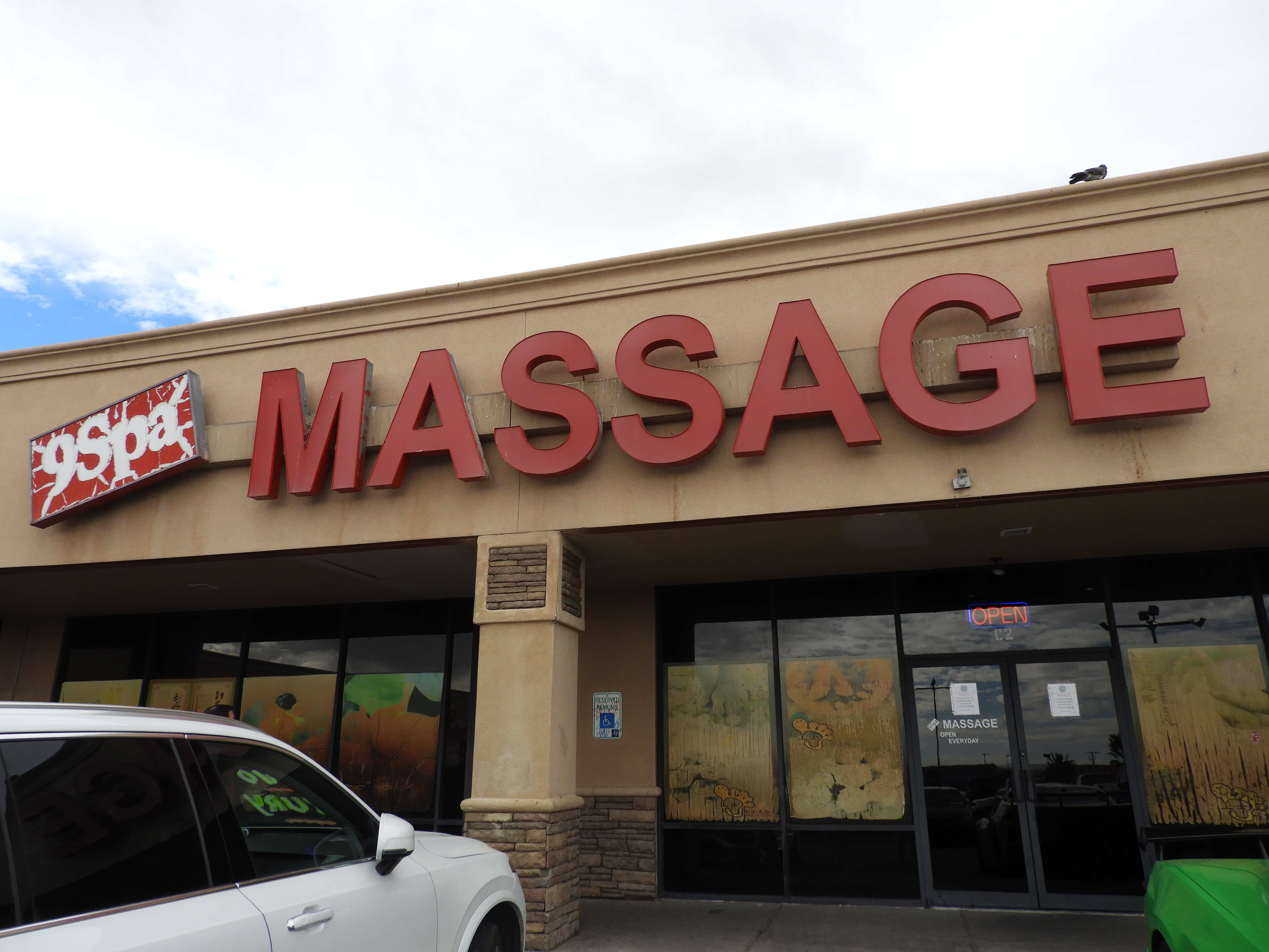 bob nonya recommends massage parlor review chicago pic