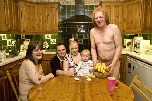aspen cardona recommends mature family nudist pic