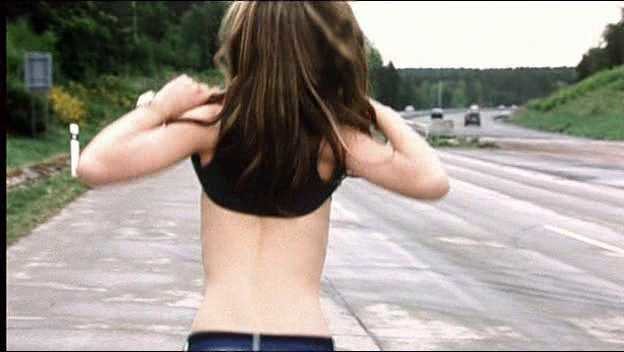 Michelle Trachtenberg Eurotrip Topless susteren naked