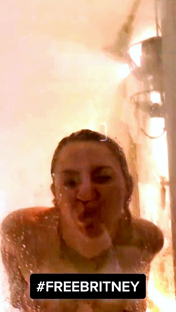 Miley Cyrus Naked In The Shower xxxx tube
