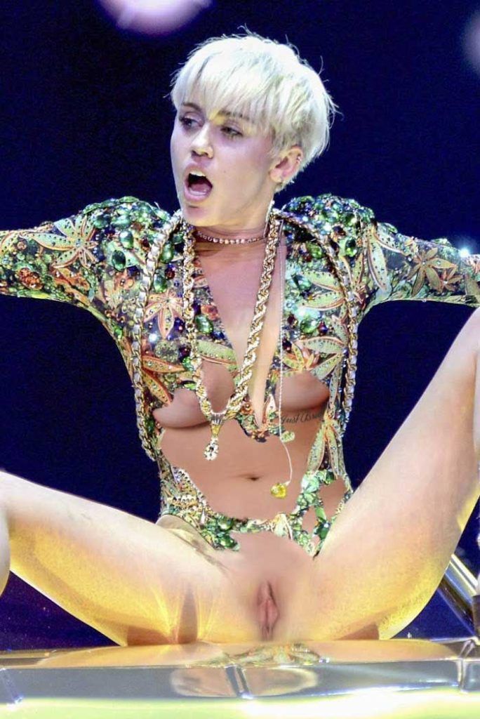 amber blum recommends miley cyrus pussy uncensored pic