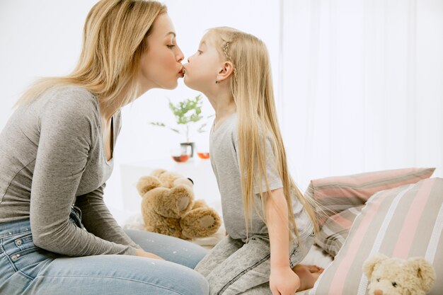 cestari add photo mother daughter french kiss