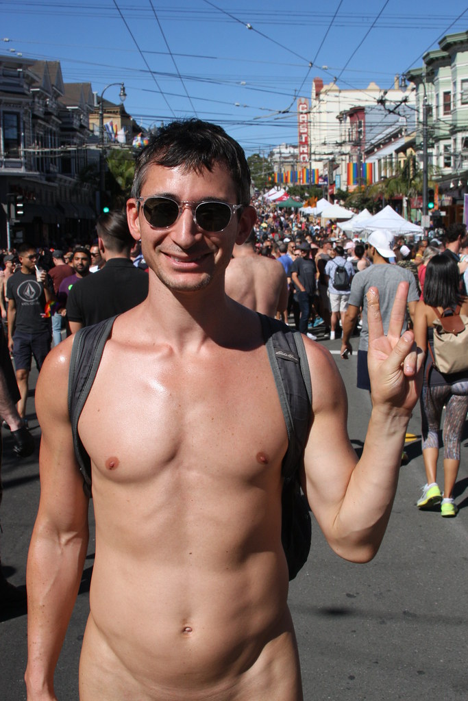 brad willett share naked men on the street photos
