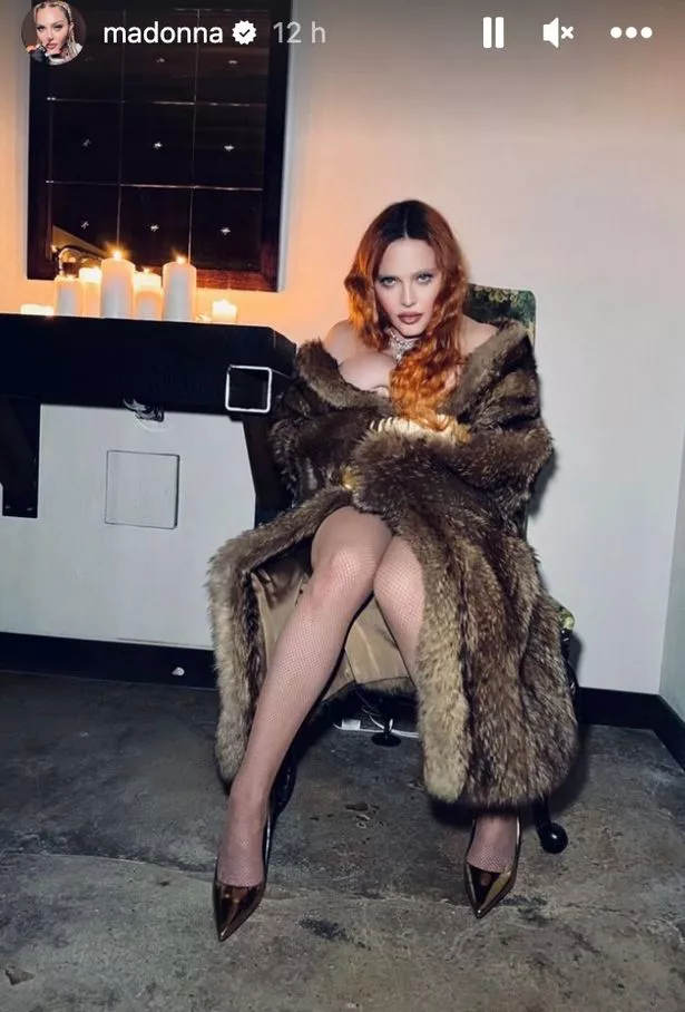 donna bracey recommends Naked Under Fur Coat
