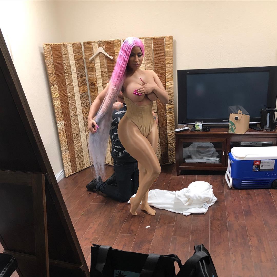 donna lu recommends nicki minaj getting naked pic