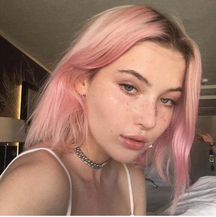 brittainy stalvey recommends pink teen tumblr pic