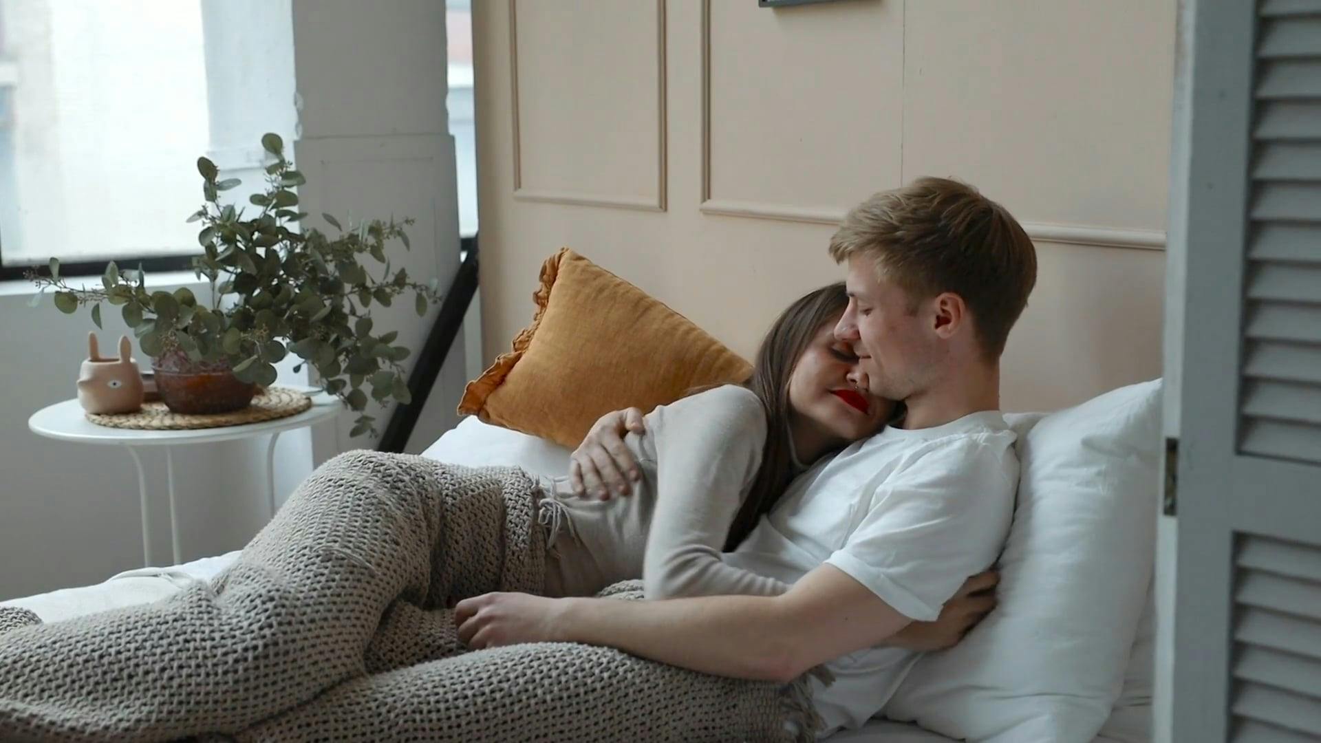 daniel grazier recommends romance in bed video pic