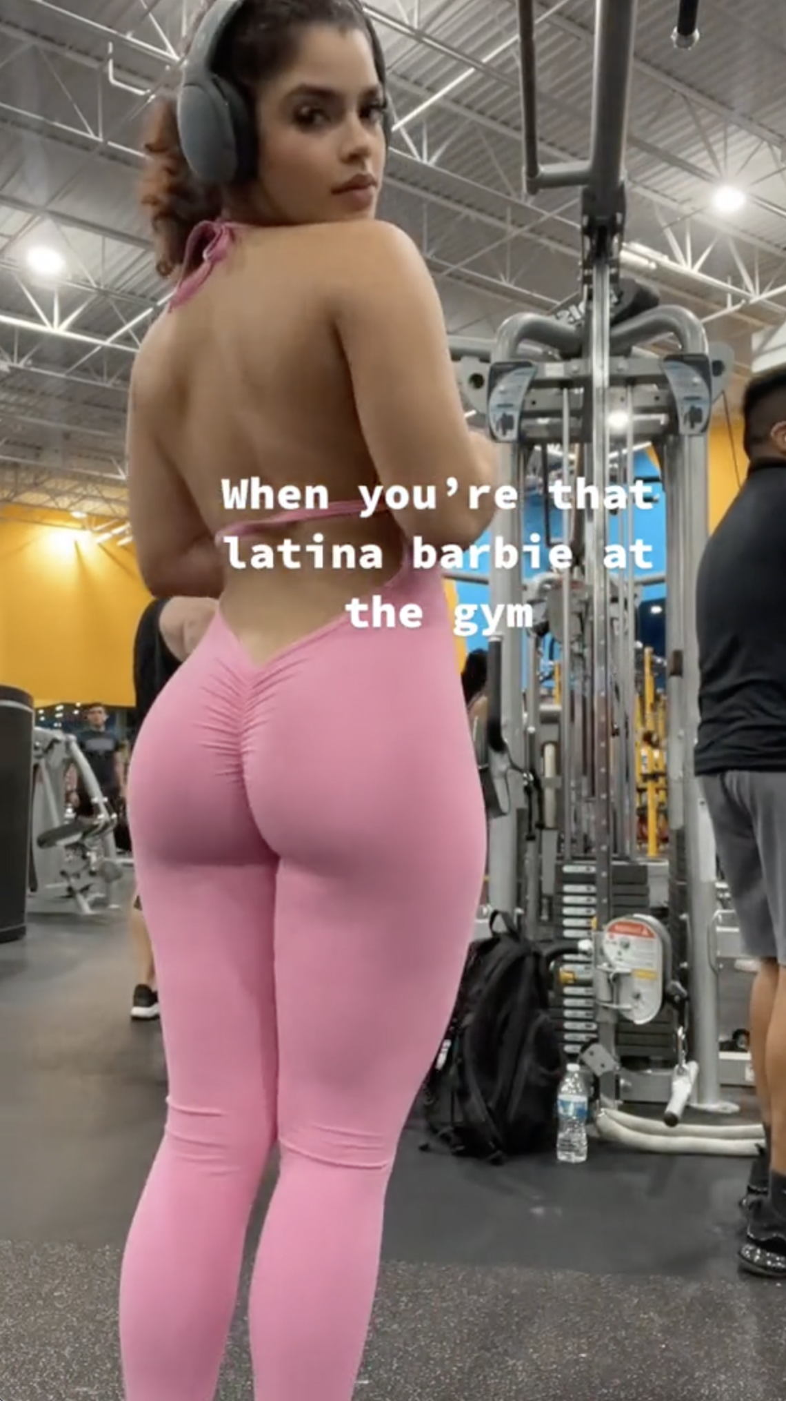 brooke tomlin recommends sexy latina booty pic