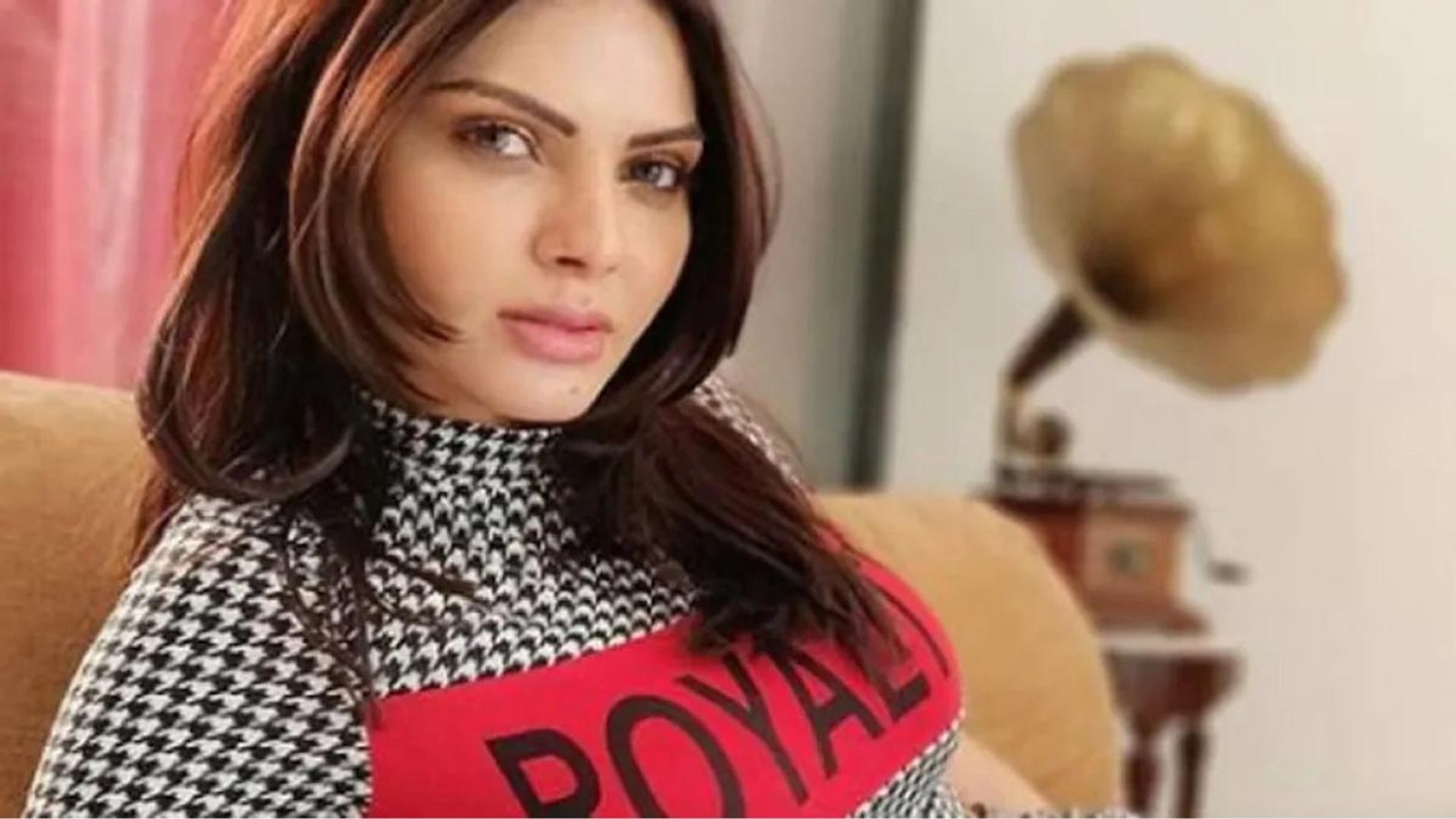 alina libster recommends Sherlyn Chopra Pron