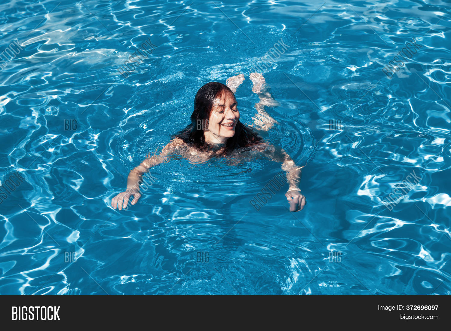 bobby hurtt recommends swimming nude in pool pic