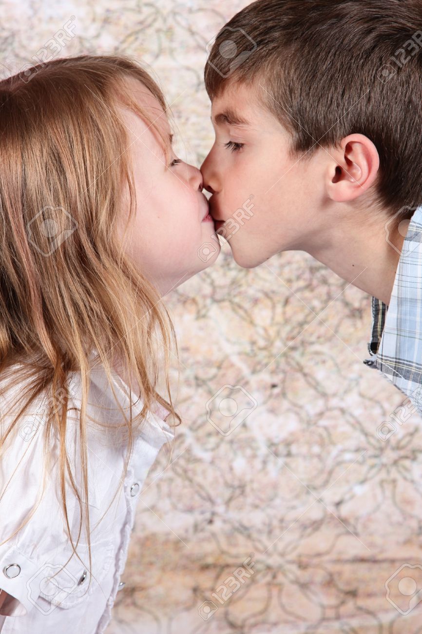 brendy hoo add photo woman kiss a boy