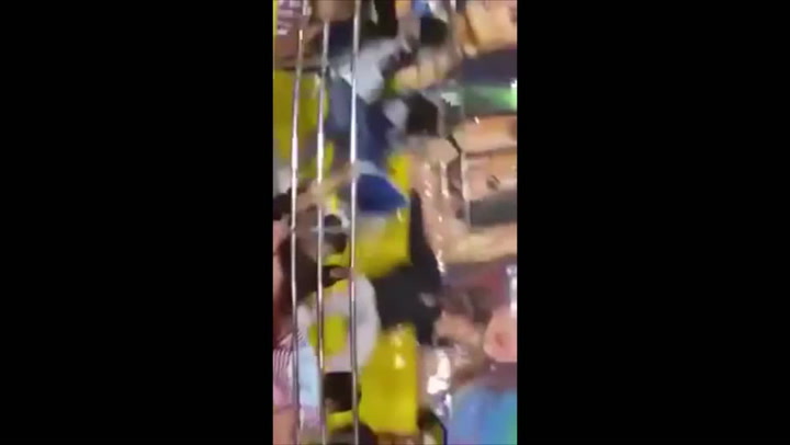 woman loses pants on carnival ride